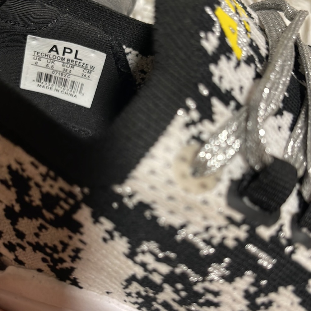 APL"Athletic Propulsion Lab Lululemon Techloom Breeze Camo -Black & White - Picture 13 of 13